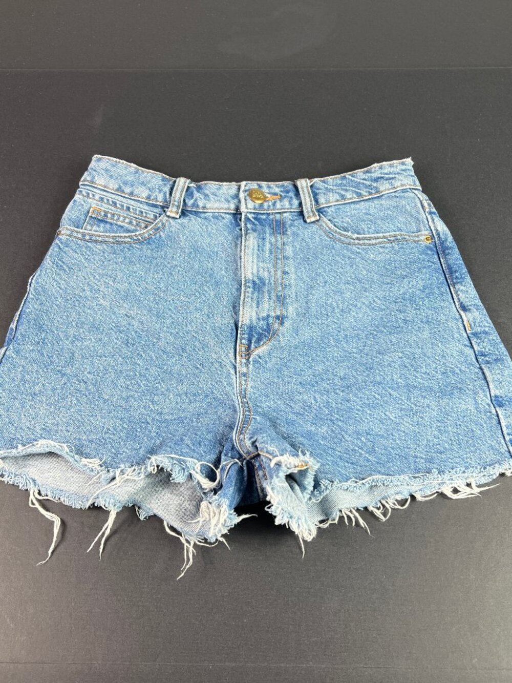 Zara Jean Shorts Womens 26* High Rise Light Blue Faded Cut Off Denim Jorts Tag 2